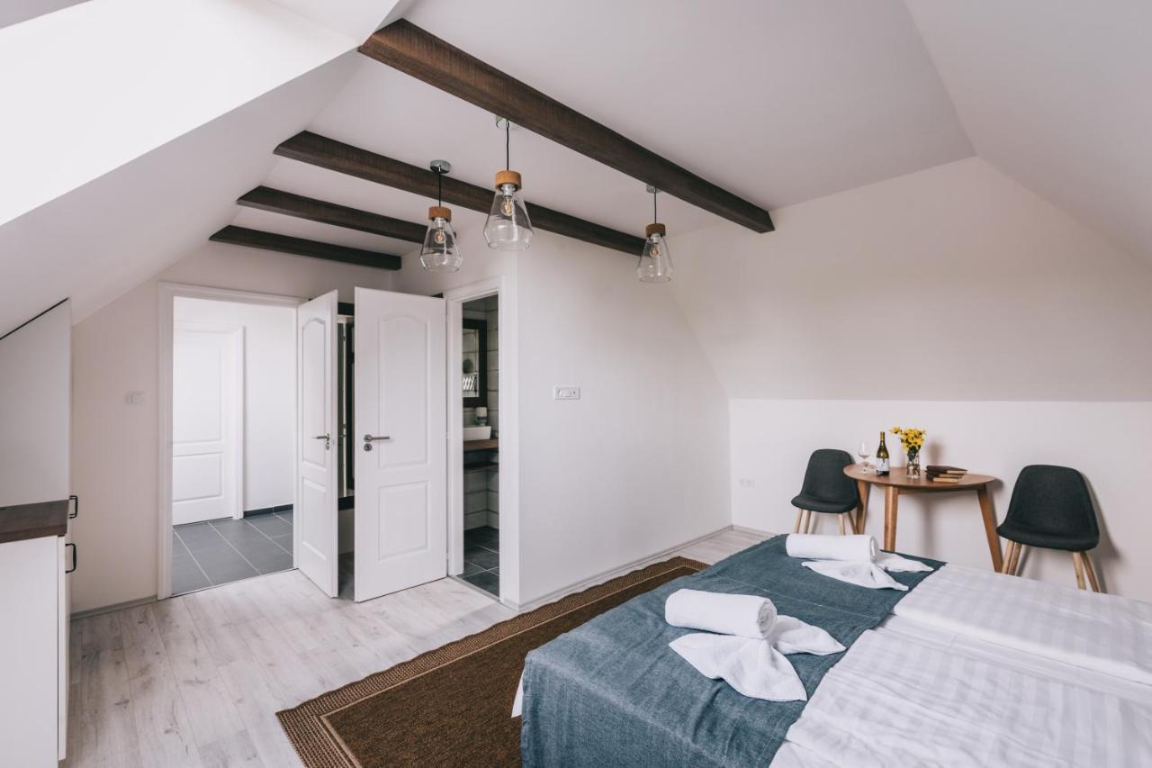 Fata Birtok Hotel Nemesgulács Buitenkant foto